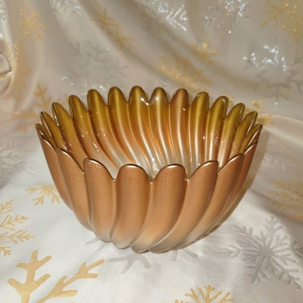 Solaris Gold Bowl 4 3/4" tall by 7 1/2" wide